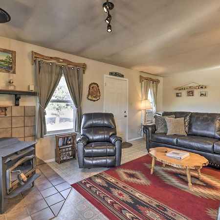 Quiet Pagosa Springs Cabin Lake And Mountain Views! エクステリア 写真