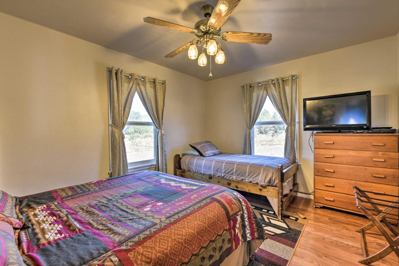 Quiet Pagosa Springs Cabin Lake And Mountain Views! エクステリア 写真